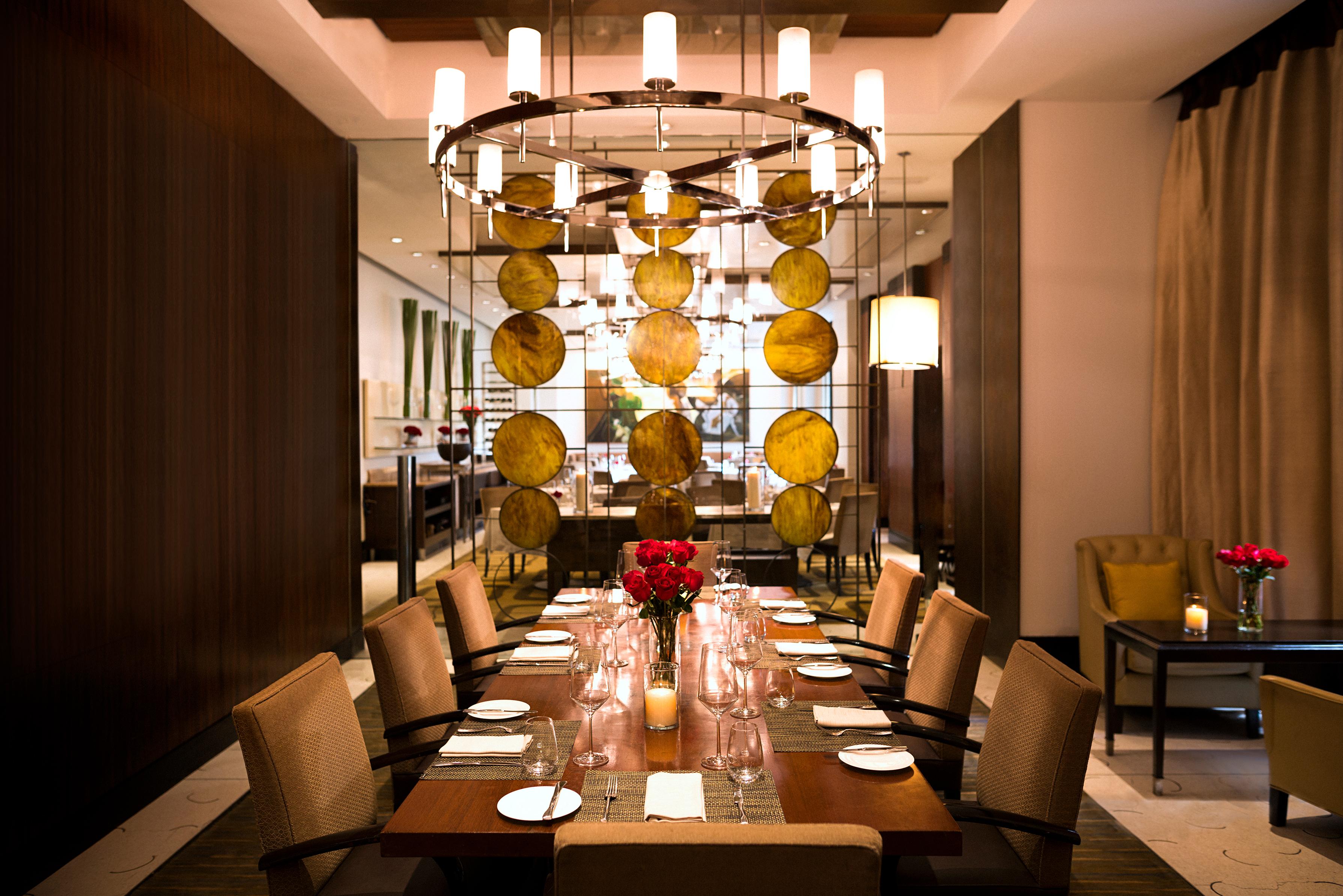 Anantara Siam Bangkok Hotel Exteriör bild The dining room at the Mandarin Oriental, Dubai