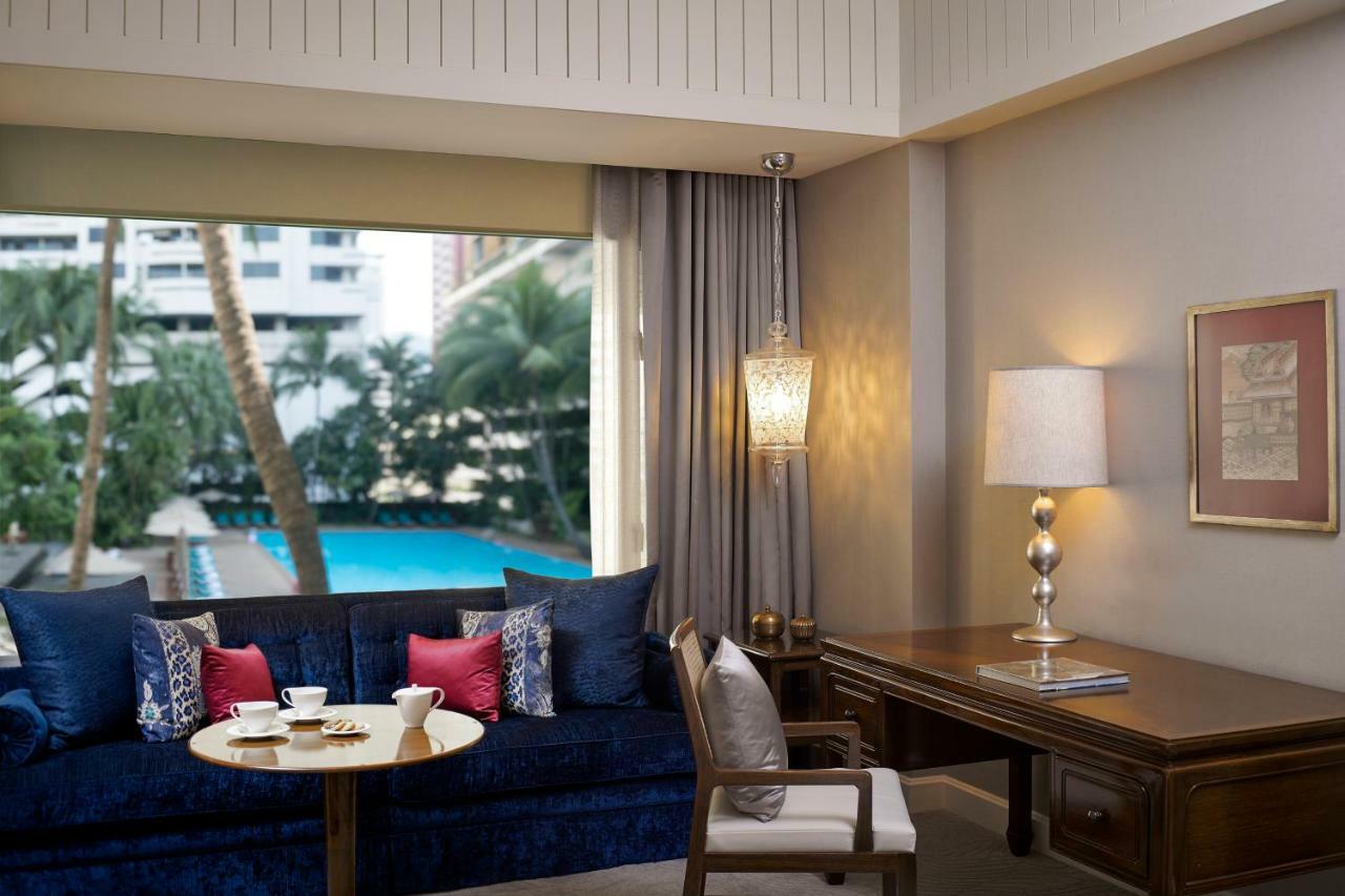 Anantara Siam Bangkok Hotel Exteriör bild A suite at the hotel